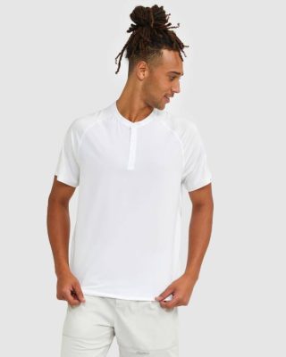 FILA Peru | FILA camiseta henley de cuello alto para hombre blanca J8442527